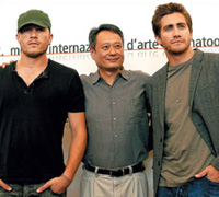 Photo of Heath Ledger, Ang Lee, and Jake Gyllenhaal